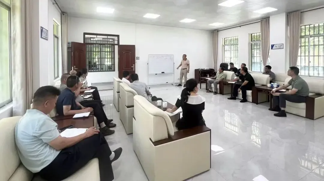 1757171424847065791.jpg 1757171424847065791.jpg